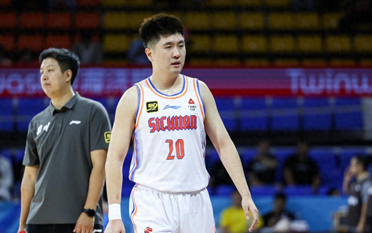 实时开奖结果-杜锋爱徒加盟NBL，新疆后卫伤势接近郭艾伦，杨舒予成女篮队长